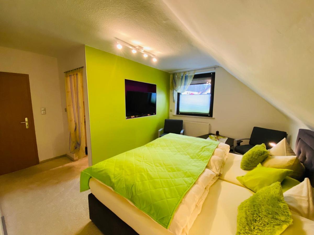 Ferienhaus Zur Waldauer Hoehe Mit 3 Sz, 120Qm & 40Qm Balkon Schleusingen Eksteriør billede