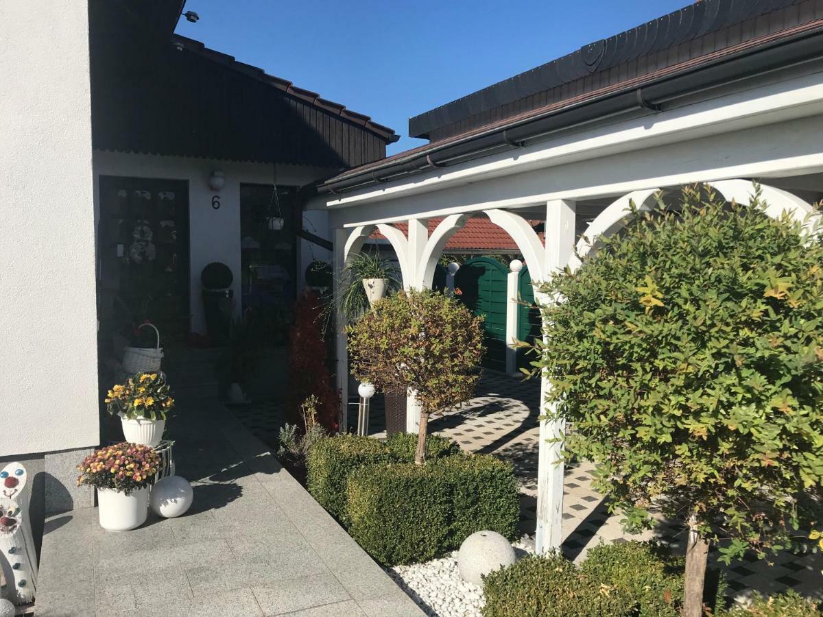Ferienhaus Zur Waldauer Hoehe Mit 3 Sz, 120Qm & 40Qm Balkon Schleusingen Eksteriør billede